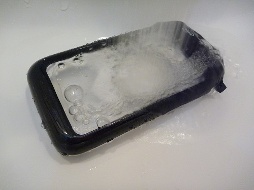 20120130 15 快適お風呂生活｜iPhone 4S防水ケース